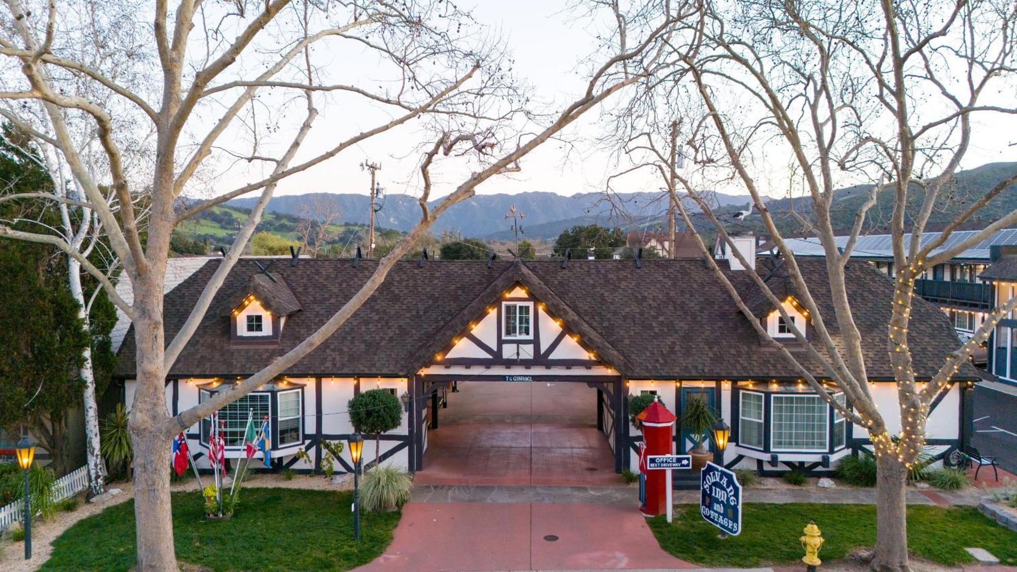 & 2* Solvang