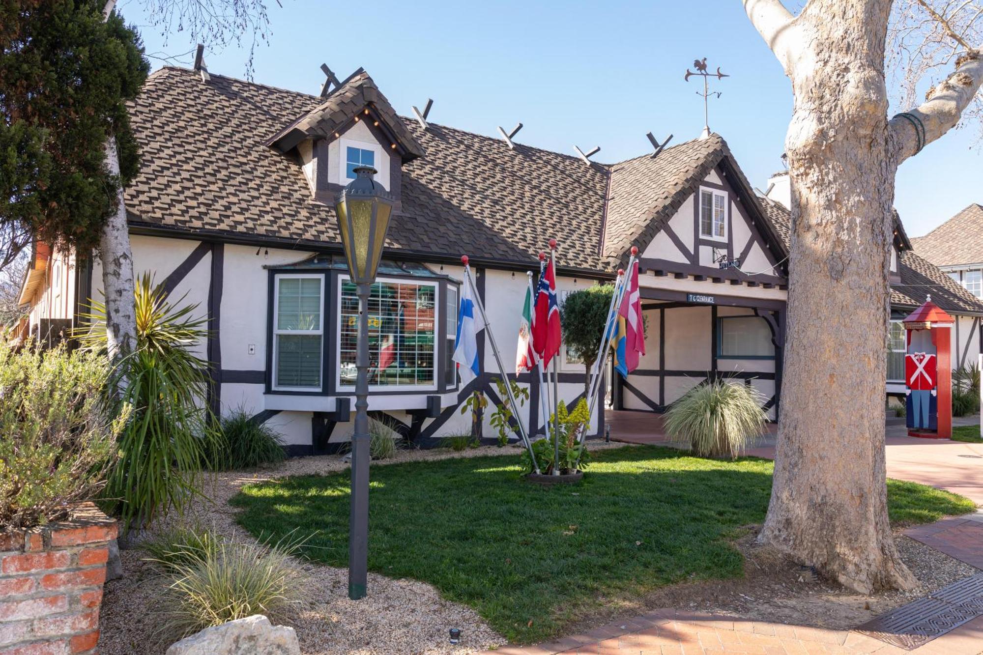 & Inn Solvang